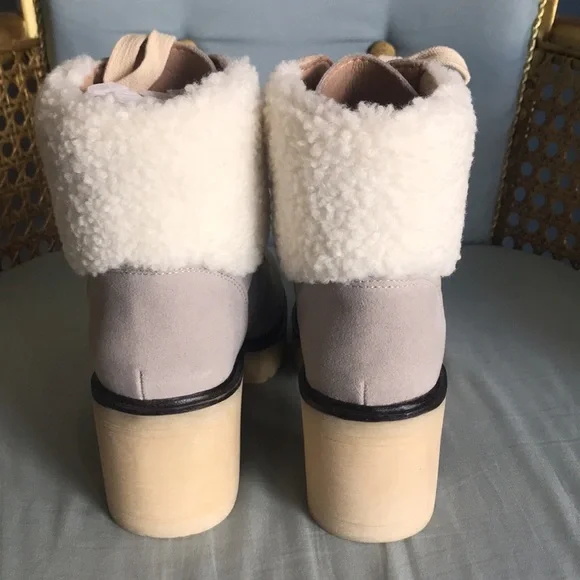 NWOT VICI light gray faux suede cream sherpa lug sole lace up ankle booties Sz 6 - Picture 7 of 13
